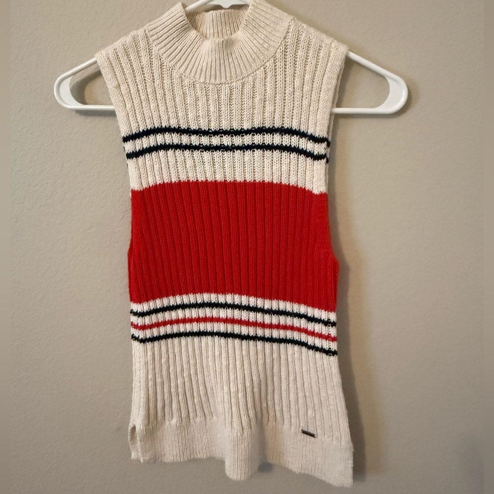 Abercrombie & Fitch Cream Knit Sweater
